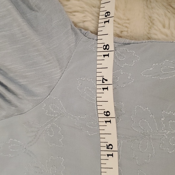 Democracy Embroidered Rayon Button Front Top S Smokey Blue - Picture 9 of 12